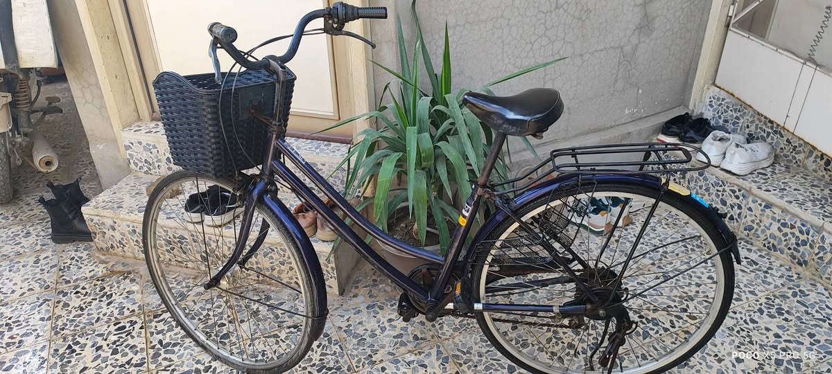 بايسكل عبد الحليم حجم ٢٧
نضيف وتأيرات جديدة السعر ٧٠ وبي مجال
موصل حي الوحدة. رقم الهاتف ***********
