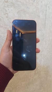 آيفون ١٧ • دورات شحن ٣٠ • مقفل