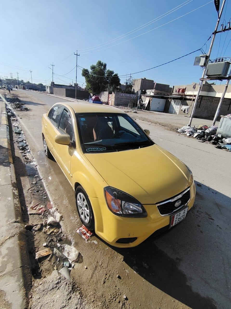 سلام عليكم كيه ريو 2012 بيها بنيد وجاملغ مبدل نفس الون اصلي رقمها كربلاء بسمي مصفره خط جوال مكينه 1600 لا تنقيص ولا تبخير كير جديد تخم تاير حداديه كله مكفول صبغتها جديده احلا من صوره سياره جاهزه كهربائيات كله شغال تحكم بل مرايه جام كهربائي تحكم ستير بس عوزه شريط شغال سياره بسمي لحد يخبرني يكلي شبيها تفاصيل كلها مكتوبه وانه خادم هذا رقمي السعر ٧٦ بيها مجال ***********
