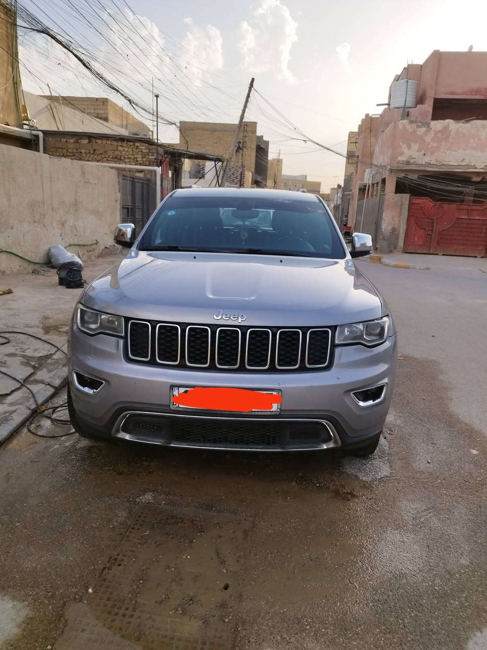 جيب شيروكي2020 رقم بغداد
لمتد فول مواصفات
كشنات جلد تحكم كهربائي الكل تدفئه تبريد
شاشه كبيره
بنوراما فتحتين
ويل 18 تخم تاير دلوب جديد
حساس خلفي
توقف ذاتي 
حساسات جانبيه
مري قلاب
نقطه عمياء
تشغيل عن بعد
لايت اوتو
محرك 3600
وبعد هواي مواصفات 
حادثه تقرير غرق 
*********** بيع او مراوس اوباما فقط حسب القناعه
