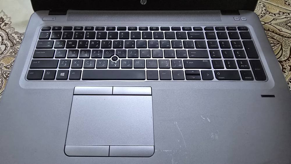 لابتوب HP EliteBook 850 G4
المعالج:
Intel Core i5-7200U بسرعة 2.50GHz
الرام:
8GB RAM
الجيل:
الجيل السابع (7th Gen)
كرت الشاشة المدمج:
Intel HD Graphics 620

ملحقات  : 
شاحنة لابتوب
جنطة لابتوب

السعر  :  250 وبي مجال مع ويندوز 11 النجف, العراق


**إذا كنت صاحب هذا الإعلان وتريد حذفه لأي سبب، رجاءا أرسل رسالة إلى الدعم الفني**