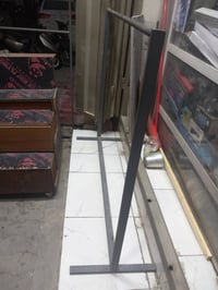 ميز مدرج • ستاندات • اثاث