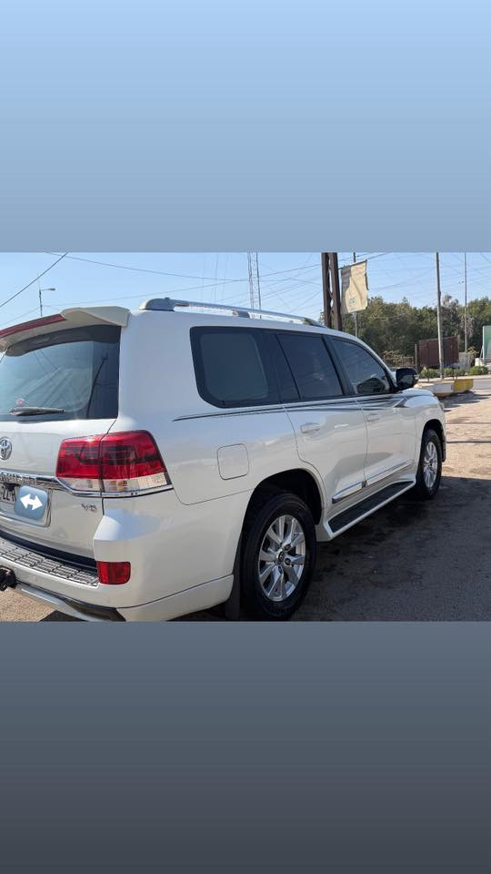 السلام عليكم 
لاندكروز 2018 للبيع
محرك V6  
السياره مكفولة كفالة عامه من كلشي 
ماشيه 71 الف
رقم السياره : اربيل سنوية بااسمي 

سعرها 525 ورقه وبيها مجال
مكان السياره بغداد السيدية 
رقم الهاتف :***********
