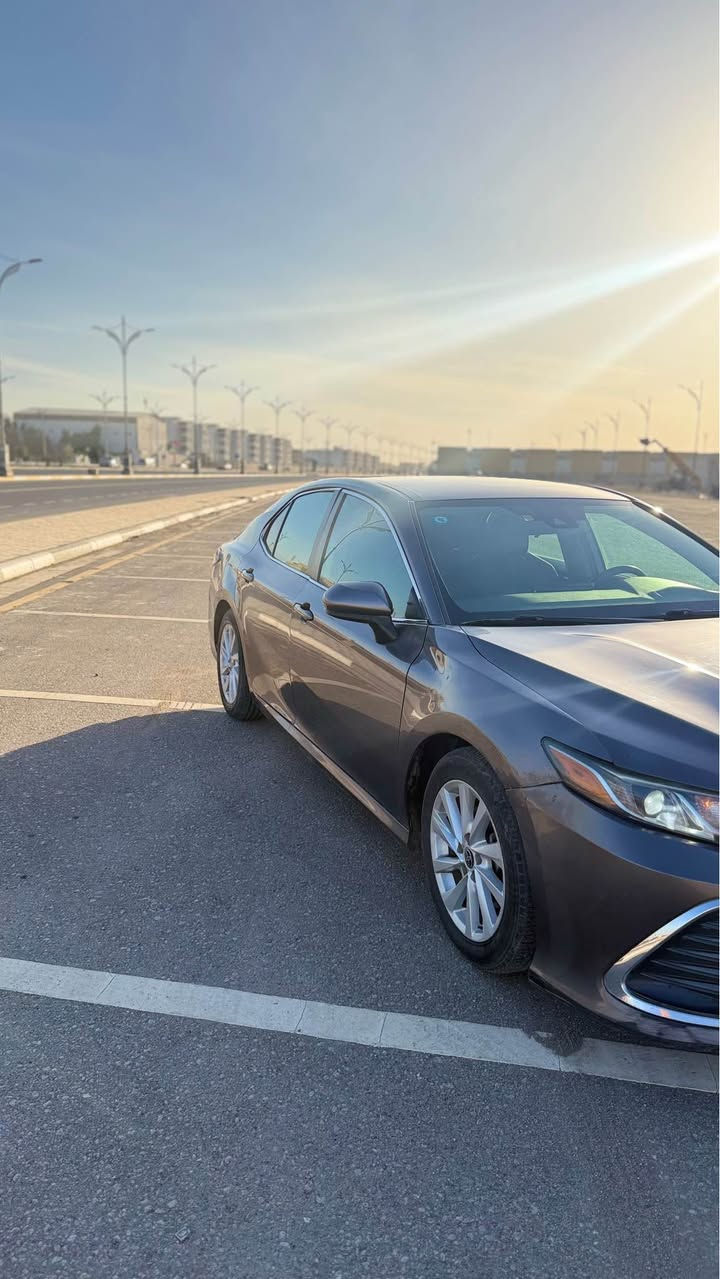 كامري موديل٢٢ بانزين 
ماشيه٥٩ ميل فقط 
رقم بابل ب اسمي هزة جديدة 
فئه الle
شاشة كبيرة +كامره خلفيه+ رادار امامي+ ٣ انظمه قياده (ايكو سبورت نورمل) +تحكم ستيرن 
تحديد مسار+ سيستم صوت+ كشنات كهرباء
لون رمادي 
السياره بدون ايرباك فقط بردة طاك
حادثها بنيد من امريكا وبلعراق نضرب عندي الباب الخلفي جهه السكن تبدل ونصبغ وصور الحادث موجوده  
مكان السياره كربلاء المقدسه 
السعر١٧٧$ وبيه مجال
*********** كربلاء, العراق
