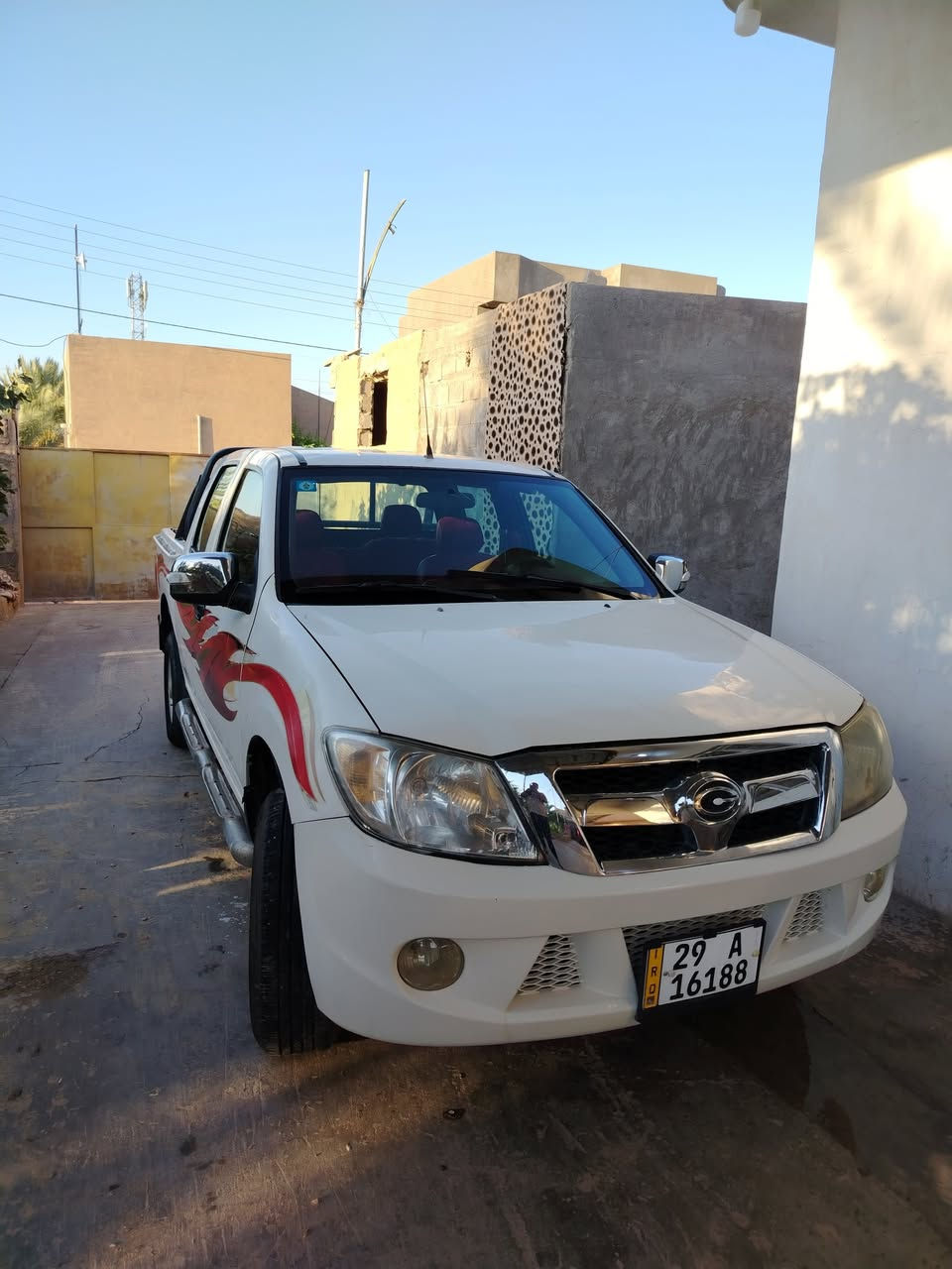 السلام عليكم
للبيع او مراوس بسيارة صالون🛻
كنو ٢٠١٢
(رقم واسط دولي باسمي شرط التحويل سنوية لل٢٠٢٩) 
السيارة محرك وكير واكسل كلهة كفالة بشرط
(شاشة وكامرة) وكهربائياتة كلهة شغالة
 السيارة جاهزة من كل شي (تبريد تدفئة) شغالة
غرفتهة نظيفة
الكشر كدامك وبي بعض التكحيلات 
***********
