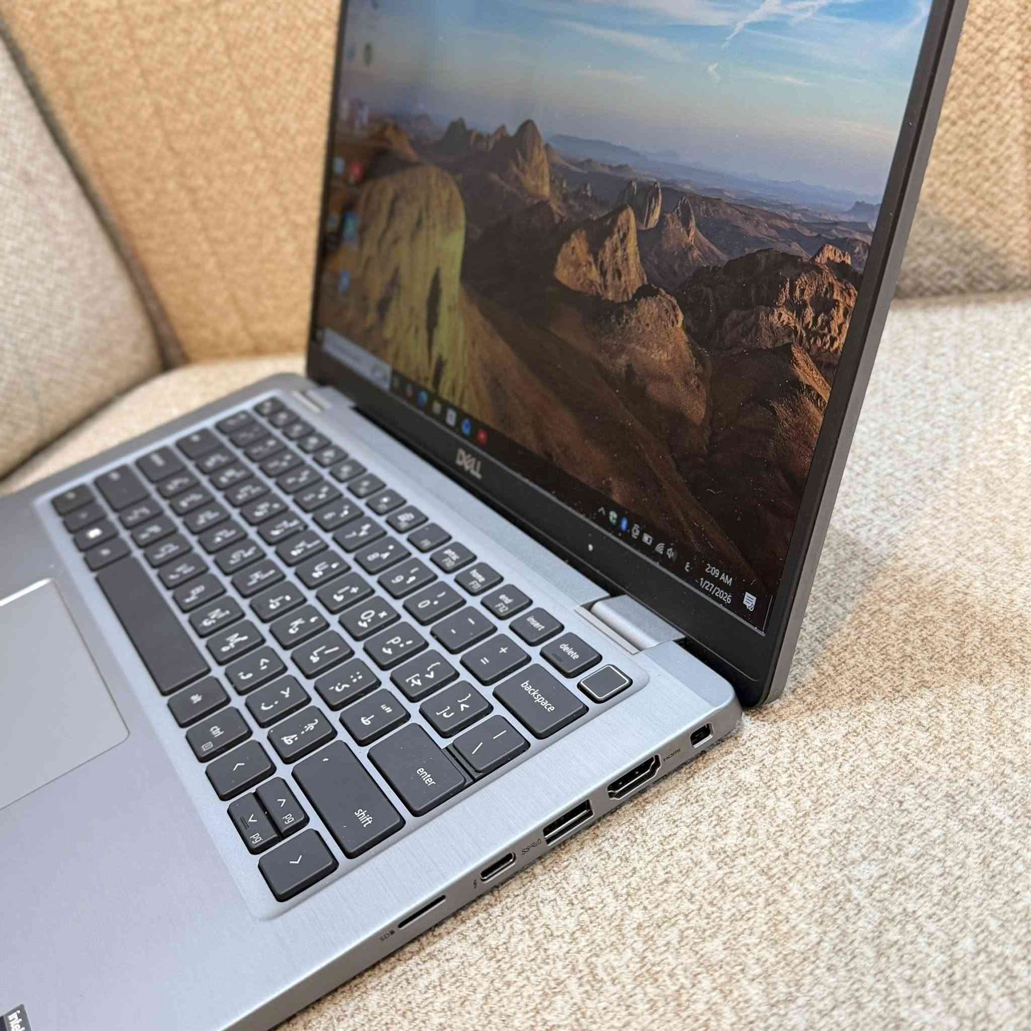 لابتوب dell للبيع
كوراي cou i 7 1165G7 
الرام 16 گيگا DDR4 
الهارد 512گيكا SSD 
شاشه 4K LCD
ويندوز 10 برو كامل
صحة الهارد 100‎%‎
غير مستخدمه
اي استفسار التواصل  على الرقم ***********
