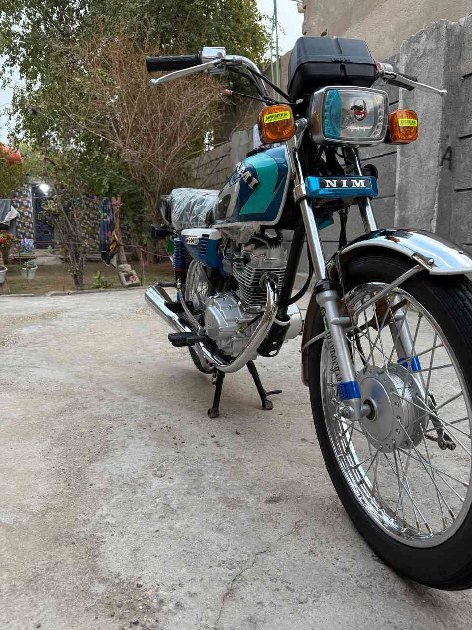 السلام عليكم مكلف بالنشر ??
دراجه للبيع نامه امتياز اصلي  وضع شركه مكفوله كفاله عامه من التاير لتاير 
كهربائيات كلها شغاله اوراق جاهزه وصل معرض بليته ورقم شاصي موديل 24 مابيها نقص برغي خلااص دراجه جاهزه وحلوه ومال جناي اترايك للبصره شرط
  السعر 625وبيها مجال لشراي 
مكاني بابل الشراي يتصل وعيوني له 
‭***********
