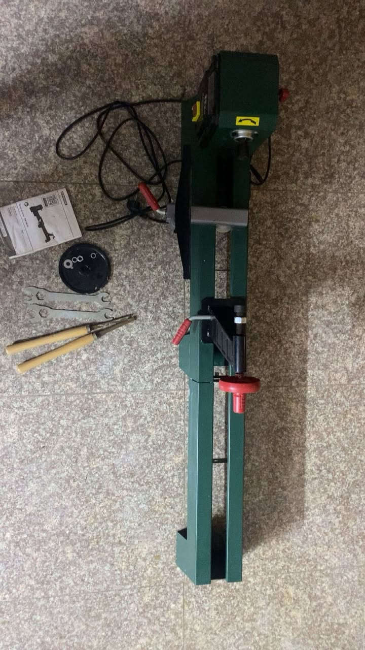 تورنه للبيع جديده غير مستخدمه فقط الفحص بيها اكثر من سرعه تجي تفحصها وتاخذها ابعادها الطول/133 متر و33سم والعرض 14 قفلها 100 الف التواصل ع الرقم ***********
