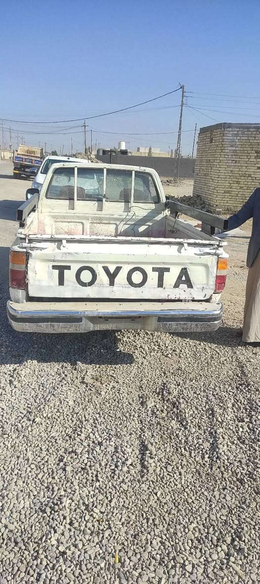 بيكم تك 89 رقم صلاح الدين اصفر سيارة مال جناي راعيهه موجود سنوية ساقطة 2016 گير وشاصي ومحرك مكفول 5 كير ثري واي مكفولة من السرقة والغرامة حدادية جاهزة طخم تاير جديد السعر 28 ورقة بيهه مجال حق الجية مكانها ذي قار الأصلاح  للأستفسار اكثر اتصل ***********  ***********
