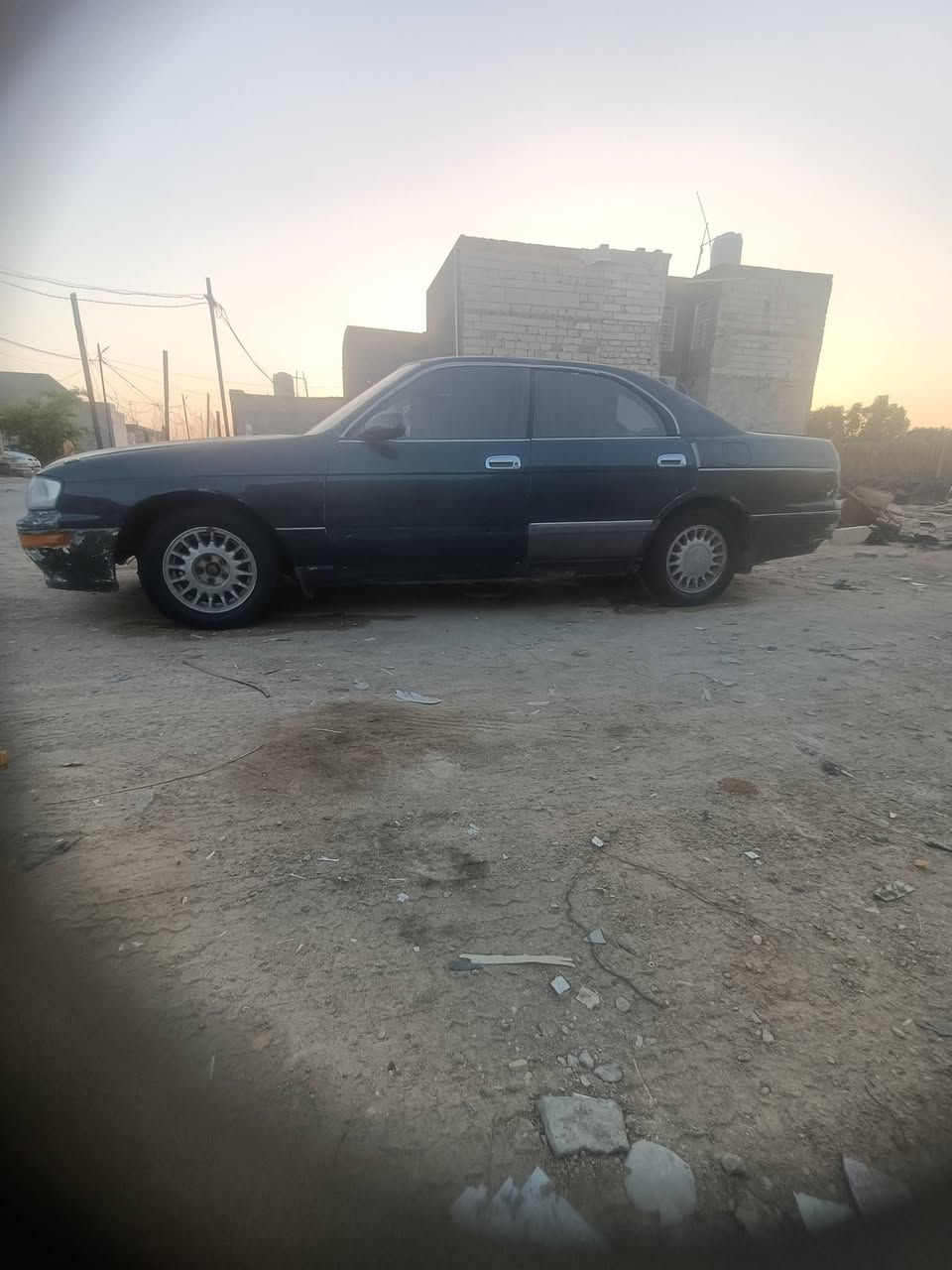 السلام عليكم للبيع واراوس بطه متصل رقمه واسط الماني أليف مشروع وطني السيارة بسمي باتري جديد حدادي نص عمر شواصي نضيفه سنويه ساقطه بل 24 مكينة وكير واكسن راس الثور فيشه وحد تبريد ثلج تدفه السيارة يرادله صبغ بس مكفول من الكص ونقل الجثه بيه ضربه بيبان وجاملغ الكدام مكان السياره نجف تريد وكاله تريد مداور ثاني يوم السعر 30 وبيه مجال بسيط الرقم***********
