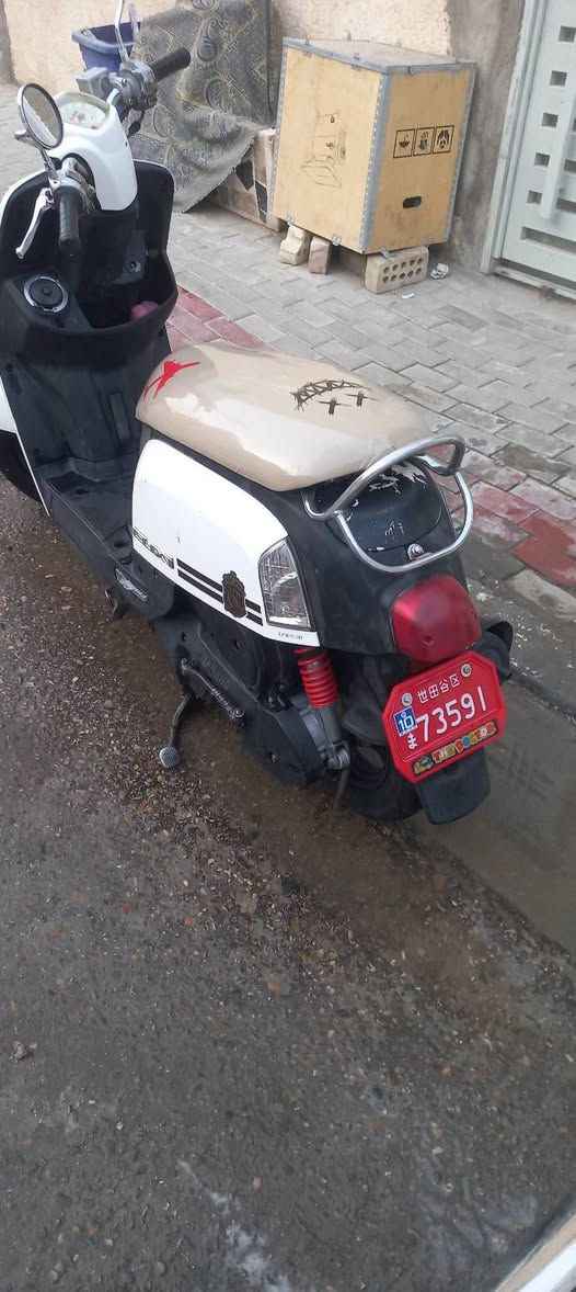 سلام عليكم دراجة البيع او مراوس دراجة كله بلادي ختم واحد دراجة كله شغاله سلف هندر ومعدل السعر ٨٥٠ وبيه مجال تصال ع هذا الرقم ***********
