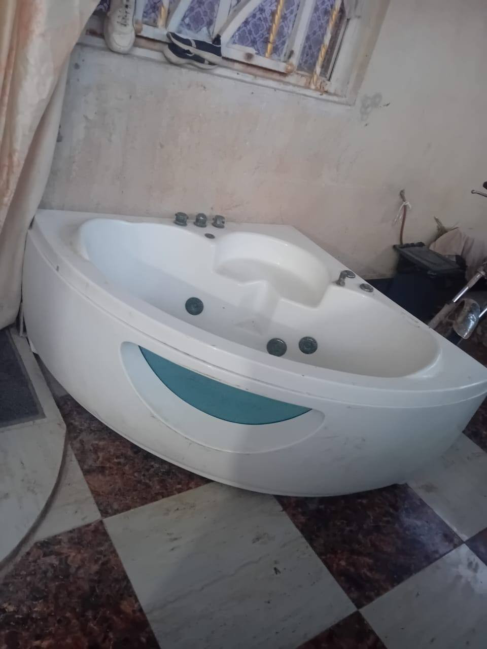 للبيع ***********
