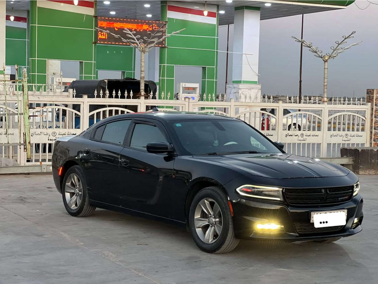 جارجر sxt وارد أمريكي
موديل 2016

ماشيه 190KM
 السياره صبغ عام فقط بدون اي حادث عده جاملغ وبنيد 

تحويل مباشر 

مكينه وكير شرط 

صدر أمامي خلفي وتخم تاير جدد 

تبريد تدفئه شرط 

هزة جديده 

كشن كهرباء 

شاشه وكامرة 

(2) ويل

جاهزه السياره 

للاستفسار ***********/***********
