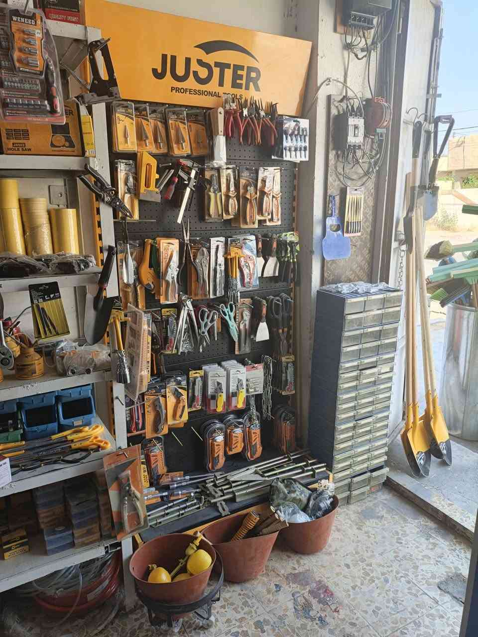 غراض محل انشائية للبيع عدا الرفوف بسعر مناسب
البيع شلع


**إذا كنت صاحب هذا الإعلان وتريد حذفه لأي سبب، رجاءا أرسل رسالة إلى الدعم الفني**