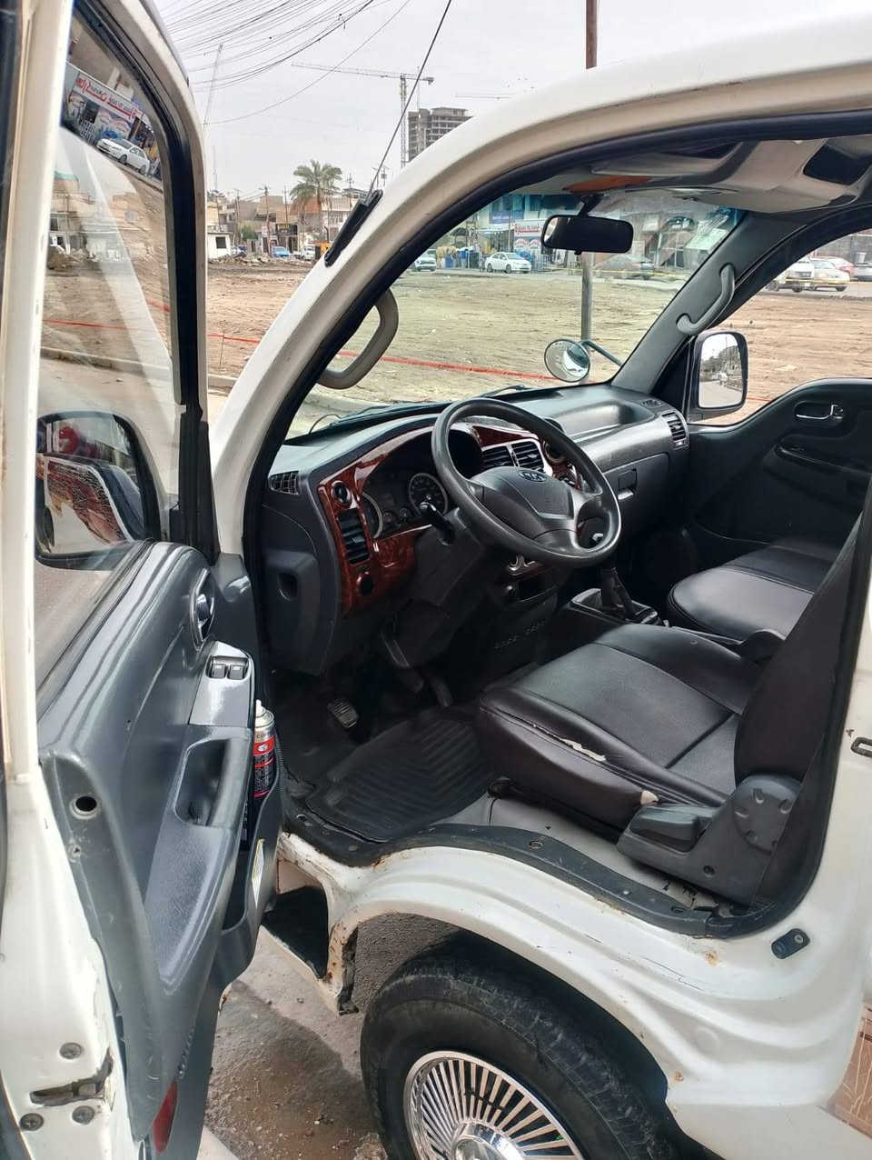 السلام عليكم
للبيع كيه عموشه موديل 2007 رقم بغداد انكليزي مشروع وطني السعر 83 بيهه مجال حك جيتك العنوان بغداد الغزاليه لهاتف ***********
