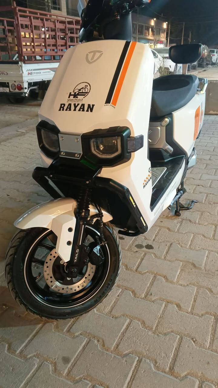 السلام عليكم الوحش (بصمه) غنيه عن التعريف والمواصفات معروفه  بك دبل اشاره حساس سرقه ٣ نمر وبك السرعه ٨٠ وتثبيت سرعه ولايت زنون وكلشي شغال بيه امانه الله دراجه جديده شخط مابيه ومحافض عليه وصارله 4 اشهر اخذته زيرو         السعر 850
مكاني بغداد البياع تقاطع درويش ***********
