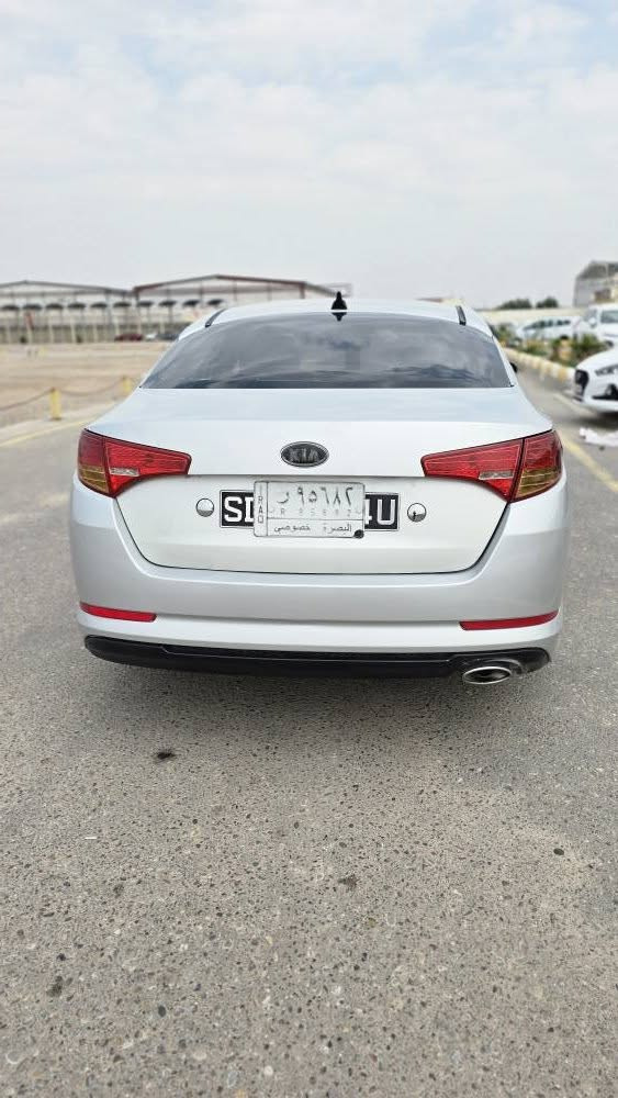 ***********
السلام عليكم ورحمة الله.
كيا كيفايف موديل 2012 رقم بصرة سنويه جديده لغاية 2026 وارد كوري الكوري معروف يجي بي صبغ يعني مامكفول من الصبغ . بشرط مو صبغ عام. المحرك2000 Lpi. يجي خطين غاز وبانزين بالعراق يلغون الغاز يبقى فقط بانزين كافله من الضربه والكص والعيب الشرعي والرسميات تبريد وحداده وكهربائيات كلهه كفاله وشغاله. السعر 110 بيهه مجال للشراي 
 مكانه بصرة حي المهندسين وهذا رقمي *********** البصرة, العراق
