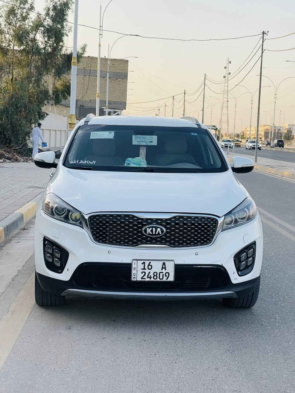 السلام عليكم للبيع سورنتو ٢٠١٨خليجي مكفولة فول مواصفات بصمة محرك ٦سلندر ما مفتوح ٧راكب ٣قطع تبريد حساسات مامية خلفية كامرة بردات خلفية بيه هواي مواصفات السعر ٢٠٨ وبيه مجال للاستفسار *********** المكان السماوة
