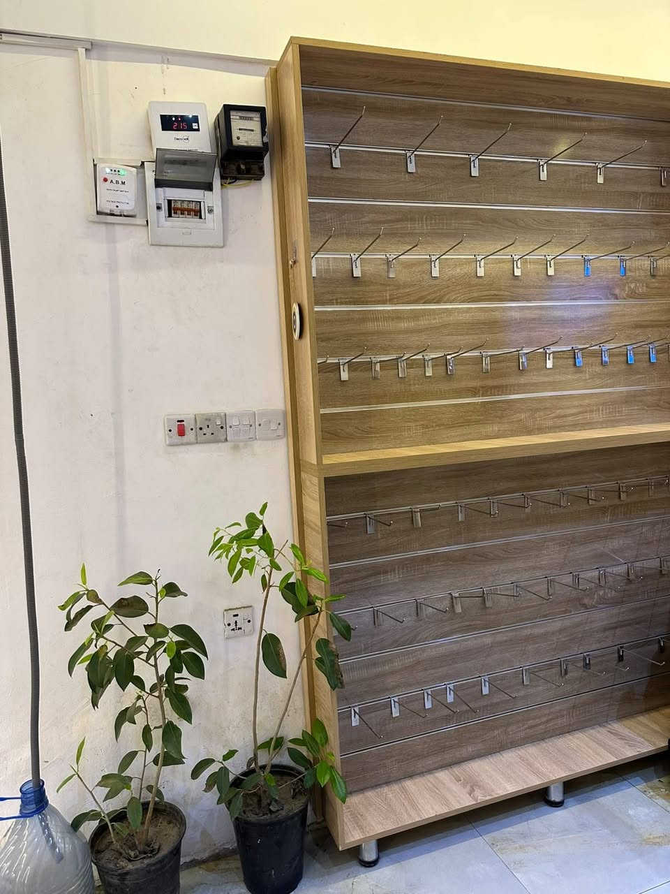 فاترنيات للبيع 
مابيع مفرد ابيع الفاترينات كلهن شلعه وحده 
بغداد ابو دشير قرب مصور توفيق 
***********
