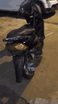 ‏السلام عليكم
‏دراجه ماكس قچمه للبيع في بغداد الامين الثاني الدراجه مابيه نقص فقط كفراته تعبانه يعني بس تعبانه ما تستوجب تبديل الدراجه معروضه بسعر 250 الف اي استفسار راسلني واتساب موجود بكل وقت (***********
