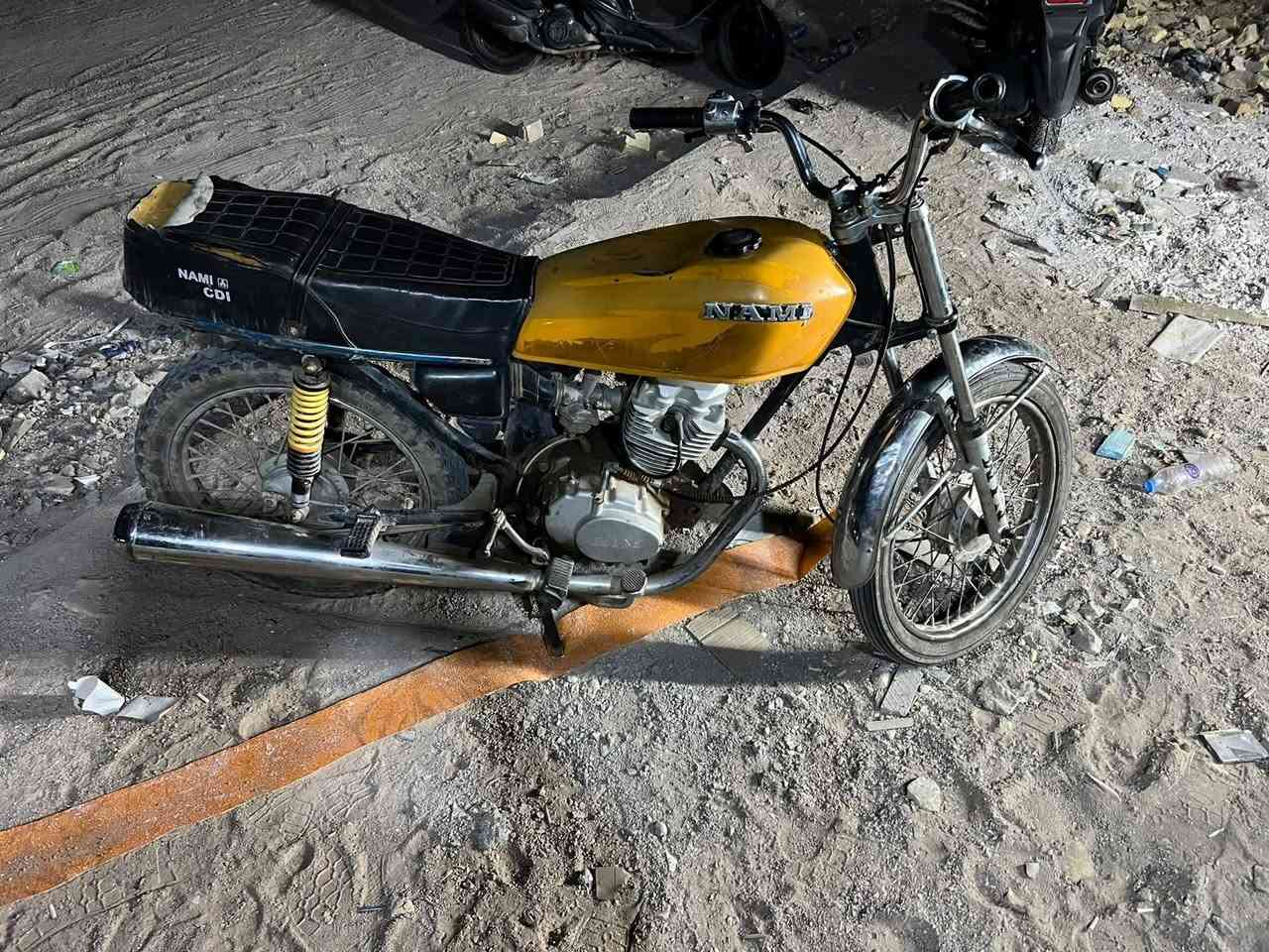 حبايب أربعة كير موديل ١٩ مكينة ٢٠ كلك كلك كلك كلك عوزهة زنجيل طك بيهة وبيهة خيط بخار مكاني سفحة  الأولى سعر ٢٢٥ وبيهة مجال قليل كلش 
***********
