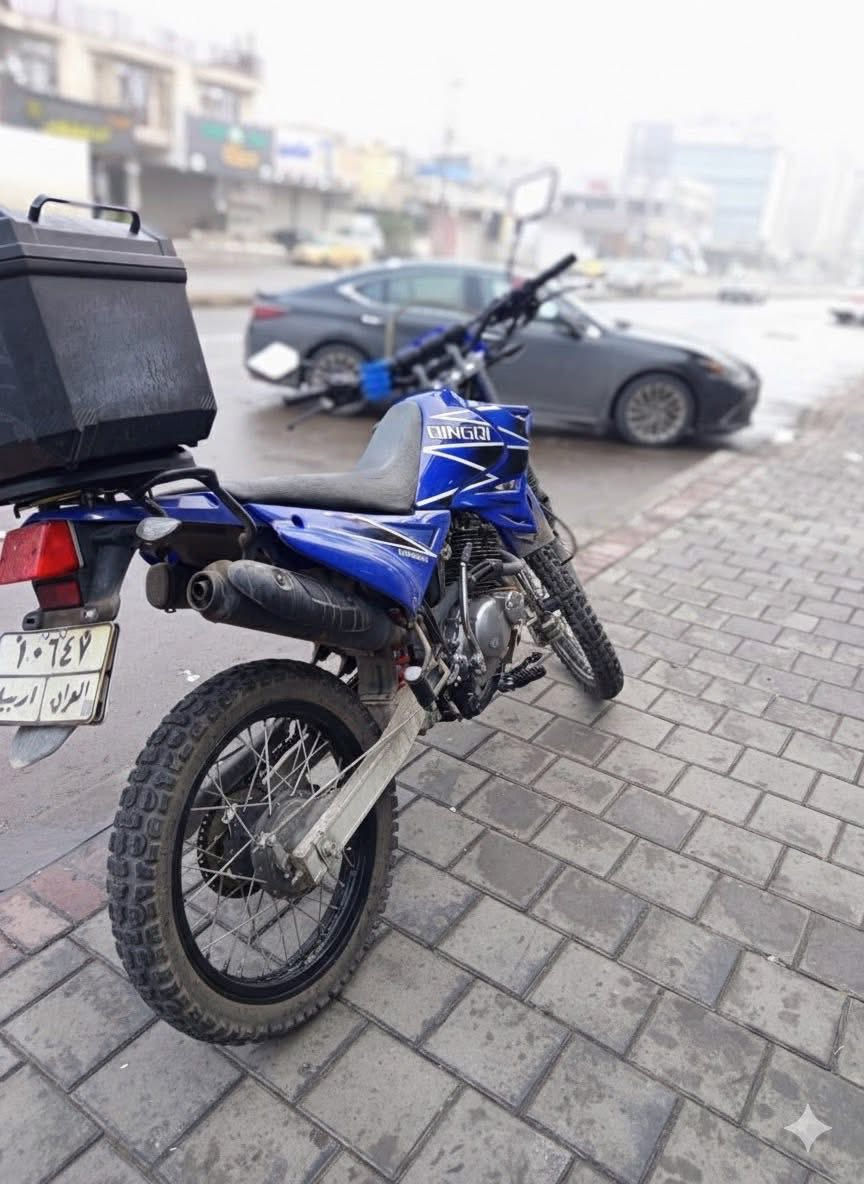 دراجه قفاز نوع كلكن 
محرك 200cc
موديل  2024 
مخاذه 2025 شهر السادس شركه  عجلة الخليج 
ماشيه قليل بعده بلادي برغي مامفتوح بيه 
رقم اربيل تحويل مباشر
‏‪+964 772 256 5461‬‏
مكلف بل نشر غير متواجد على الفيس 
اتصال على الرقم
