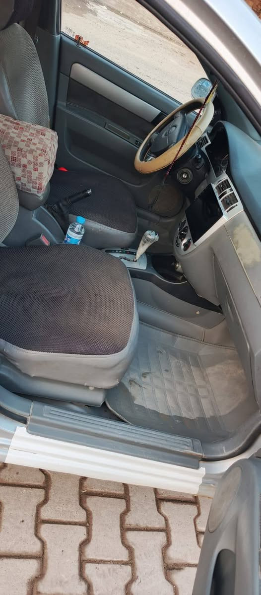 وبتره موديل2008 رقمة صلاح الدين كير ومحرك شرط بيها ضربه من وره وبل جاملق فقط السعر 68 وبيها مجال بسيط وذا مراوس عادي رقم الهاتف ***********
