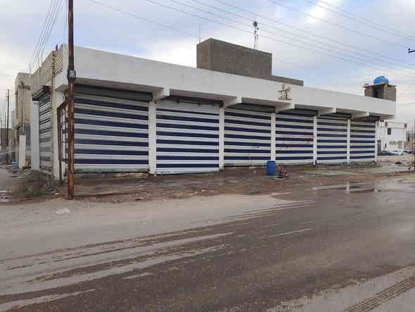 السلام عليكم محلات للايجار متبقي 3فقط حي العدل شارع المشجر قرب الجامع مساحه المحل الواحد4×7 بأسعار مناسبة جدا 
للاستفسار الاتصال على الارقام التاليه 
***********
***********
