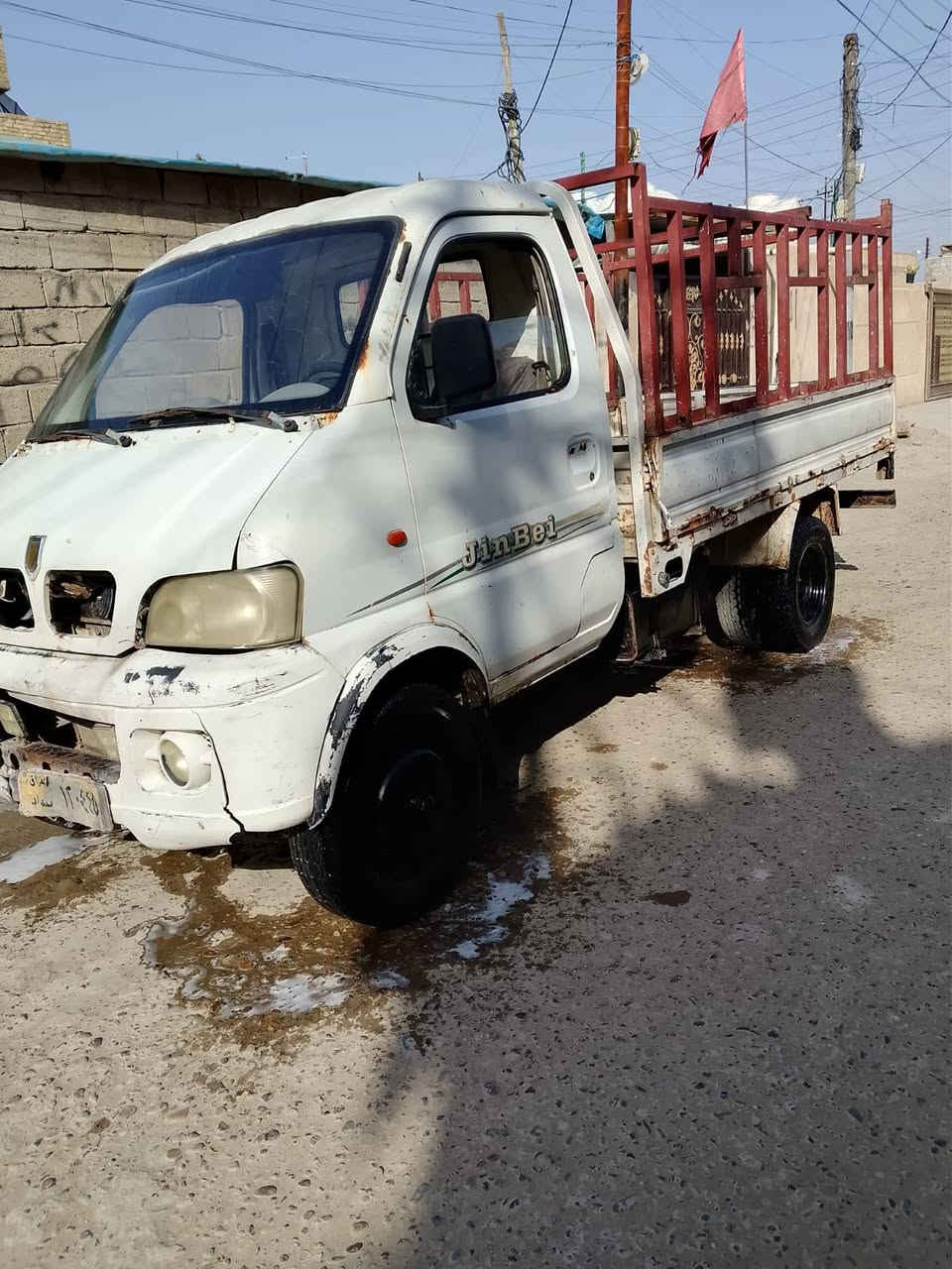 السلام عليكم للبيع سياره بيكم موديل 2013 محرك وكير بنكو كاز رقم بغداد صدامي راعيها مواصله اتعهد سرقه وعشائر سياره جاهزه معده مكينه بيها خيط تبخير سعر 13$وبيها مجال مكان بغداد ***********
