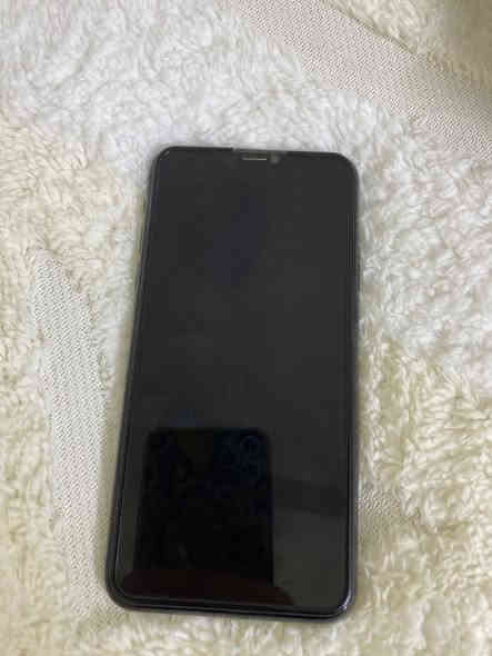 ايفون 11 برو ماكس زيتوني وتر بروف
بطارية 72٪؜
ذاكرة 256
نموذج M
تك سيمكـارت
مفطور قليل من جهة الظهر 
ما داخل تصليح ولا محل صيانة
 السعر 350 وبي مجال
مكاني بغداد الحبيبيه
*********** التواصل واتساب فقط
