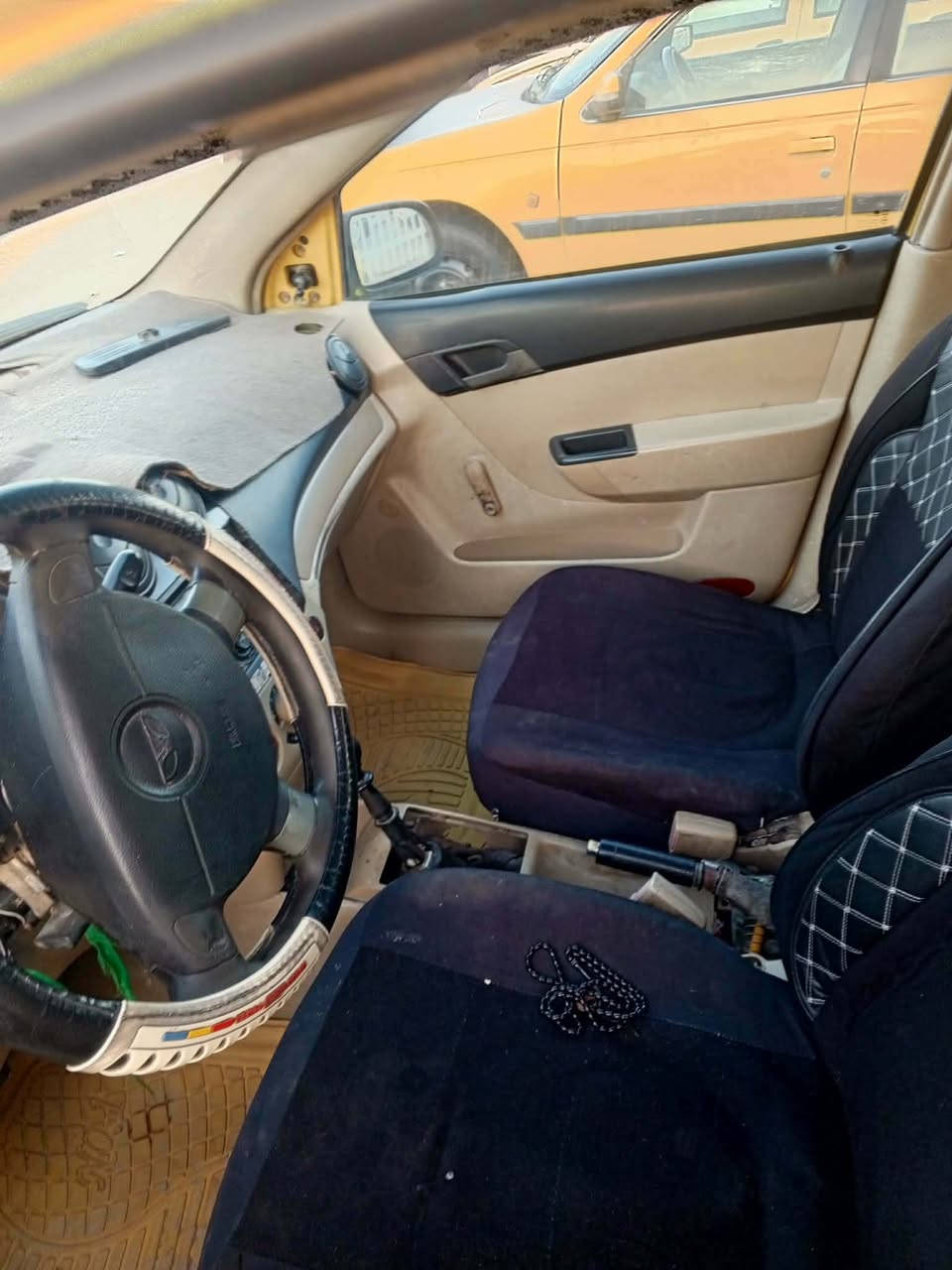 من رخصت الاائدمن المحترم
السلام عليكم سياره افيو موديل 2010 خليجي
رقم نجف كير ومحرك وحداديه وتخم تاير كلهن بجيس 
سياره بااسمي. وسنويه صاغطه ولهيئه مصفره 
سياره مصبوغه عام جماليه.
السعر 37 وبيه مجال قليل
رقم صاحب السياره 
***********
 اخوان مكلف بل نشر
