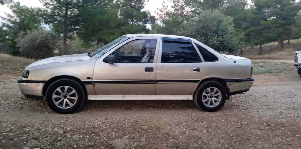 ❤ بەناوی خودای گەورە و میهرەبان ❤
. بـــــــــۆفـــــــرۆشـــتن 📢
. ئۆپڵ ڤیکترا  
. مەکینە 20 گێڕ عادی
. بێ دەعم و لێدران 
. کارەای مەزبووت
. نرخ: 20 گەڵا و مەجال 💸
. سەیارەی من نیە مشتەری تێل بۆ ساحێبی بکە
. ژ.م ☎️ *********** ڤایبەر
