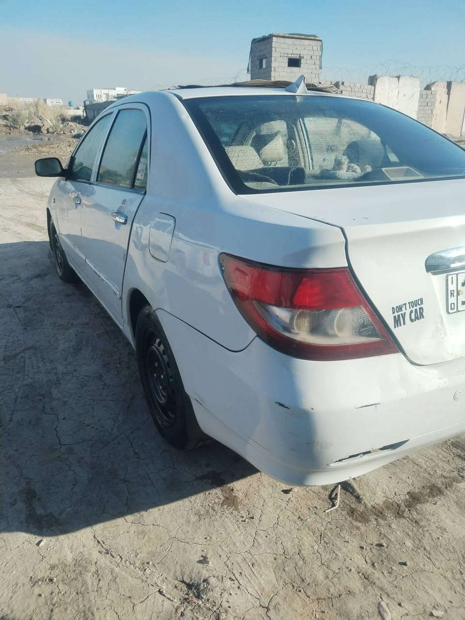 سلام عليكم
بيوايدي f3 كير عادي موديل 2011 
كير ومحرك خير من الله لا تنقيص ولا تبخير
تبريد ثلج كهربائيات كلها شغاله صدر جديد تخم تاير وياله
عليها ادامه كامله حساسات نوزلات بلكات مجاول كله جديد
رقم بغداد الانكليزي 
السعر 52 وبيها مجال للشراي
مكان السياره بغداد حي الجهاد
***********
