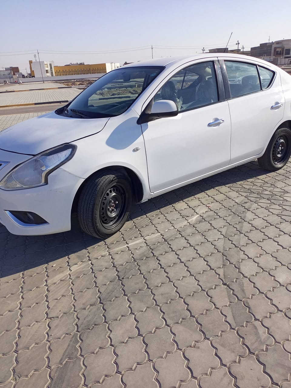 سني هندي مديل 23
ماشية 50 جديدة سيارة بيهة ضربة صندوق وبيهة ربع جاملق امامي وطرف لبنيد والبااقي كلة كفالة
رقم اربيل سنوية ل28 
سعر 105 مجالهة قلليييل
هاتف ***********
