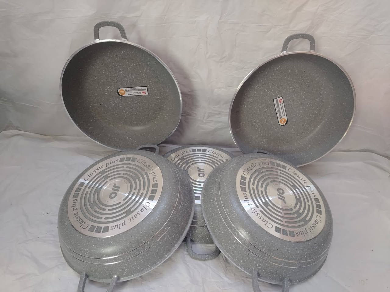 اللهم صل على محمد وآل محمد 
بالة اوربي جديد غير مستخدم كرانيت زيتي ثقيل قاعده ليزرية

جمال متانة ذوق من ارقى الماركات يوجد توصيل لجميع المحافظات اي اختلاف عن القياس والصورة يرجع بيد المندوب


**إذا كنت صاحب هذا الإعلان وتريد حذفه لأي سبب، رجاءا أرسل رسالة إلى الدعم الفني**