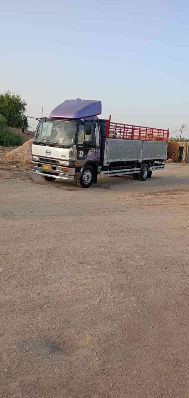 السلام عليكم هينو انكر ثمانين عادي طول سته وربع بلاد تخم تاير 19 ونص رقم بصره تحويل ثاني يوم  وصل ارقام مستلمهن انكليزي سياره جاهزه للعمل السعر 235 والعنوان الشطره الدلال علي العكيلي 
الرقم الهاتف ***********
الرقم الهاتف ***********
