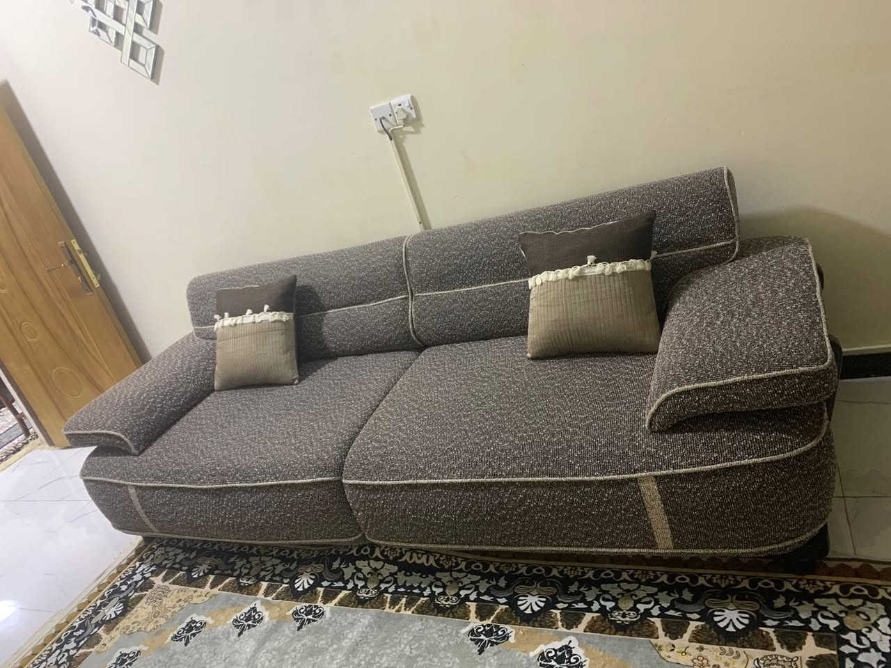 للبيع تخم تركي جديد ولا شخطه بي اريده مليون ونص اشتريته ملونين و٦٠٠ والله بس مكان ضيق


**إذا كنت صاحب هذا الإعلان وتريد حذفه لأي سبب، رجاءا أرسل رسالة إلى الدعم الفني**