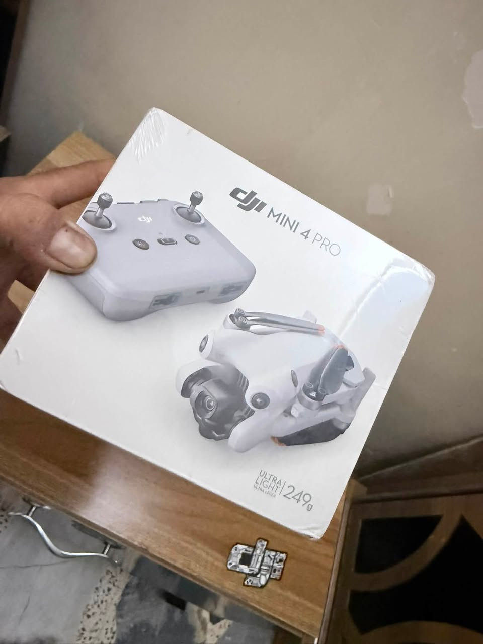 السلام عليكم 
dji.   
لوتلحك لو متلحك
فلس ونص 
🔥🔥🔥
النشر وتفاصيل والاسعار داخل 
الاستوري🔥
اير ثري كومبو سمارت نصافه98/100
مني فور كبس جوستك عادي (لوك)
مني ثري جوستك شاشه مستعمل جدا نضيف
مكاني بغداد الاعضميه 
متوفر توصيل جميع محافضات 
الاستفسار 
***********
