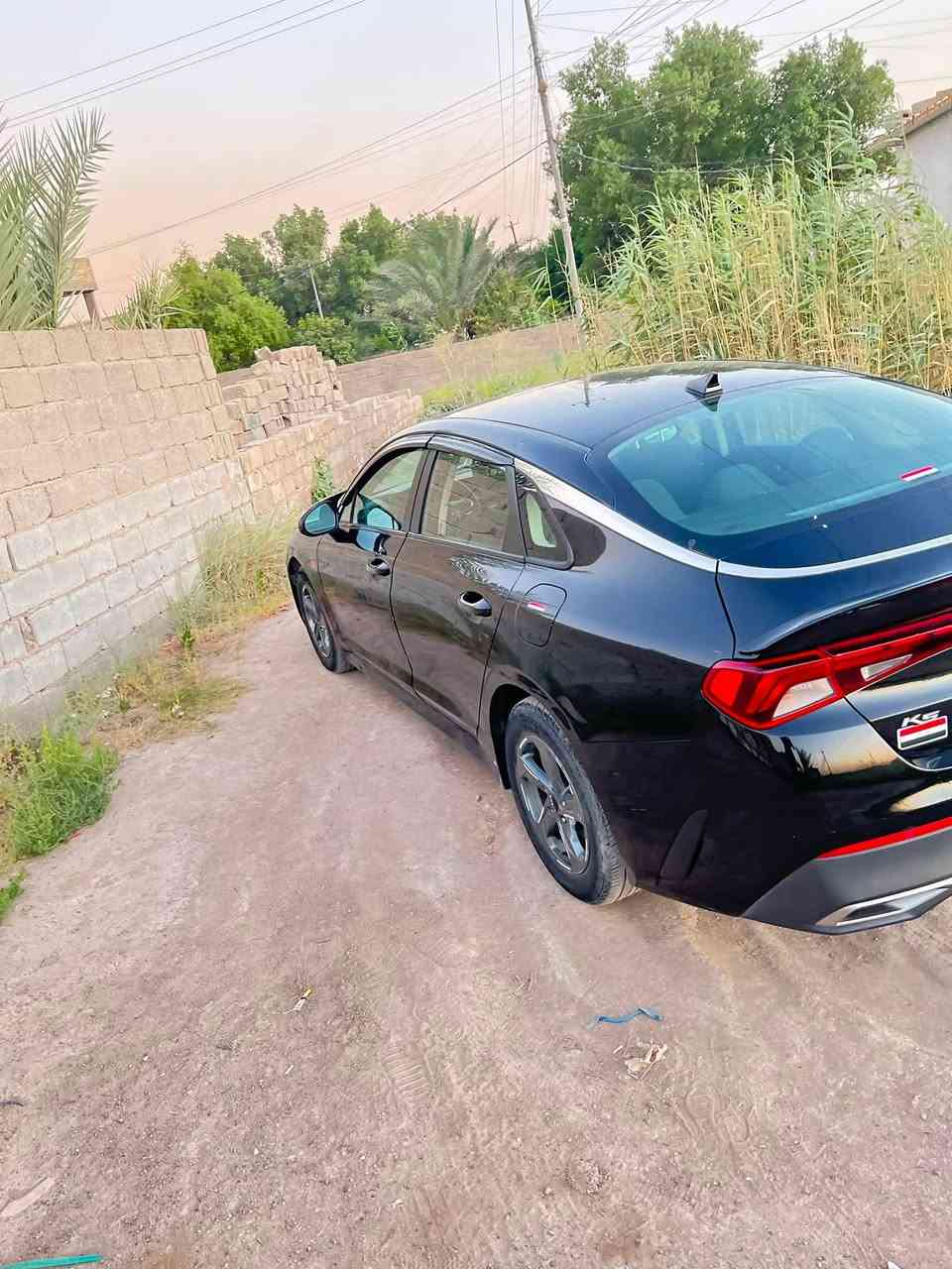 السلام عليكم كيا كي فايف للبيع موديل 22سياره محتاجه كير ومحرك سياره معوقين باقيله سنه تصير حره سعر مناسب منزلك سعر المكينه و الكير ومنزلك غرامات وكاله فقط مكان بغداد وين جماعه التعمير تفيدكم واتساب***********
