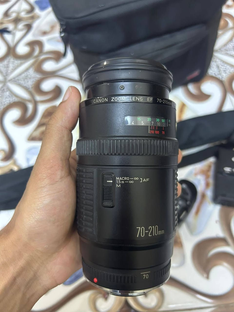 للبيع او مراوس pc او ايفون
كانون 80d نضيفه جدا شخط مابيهه الشتر 24k وياهه عدسه 70/210 للبيع سعرها 850 الف وبيهه مجال بسيط ملحقاتهه جنطه والشاحن وكيبل الشحن ورام والبطارية مكاني بغداد البياع


**إذا كنت صاحب هذا الإعلان وتريد حذفه لأي سبب، رجاءا أرسل رسالة إلى الدعم الفني**