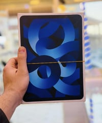 ايباد اير 5 • معالج M1 • ٦٤