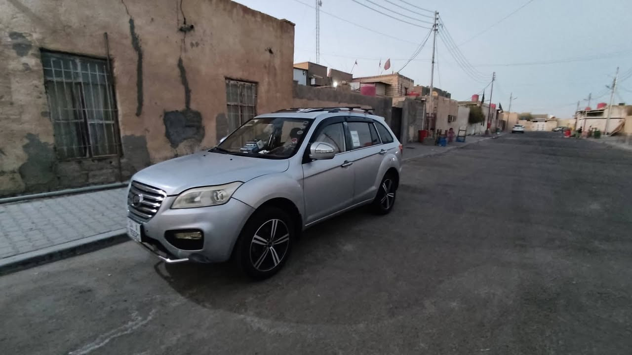 السلام عليكم
ليفان 60X /2016 كير عادي 
بصره رقم انكليزي بأسمي لغايه 2030 داخله هزه تبريد شغال مكينه كير كفاله
 تجي تكلب وتشوف

السعر :65ورقه
العنوان / بصره - الدير - ناحيه المصطفئ - قرب محطه مشمشه

الرقم :***********
