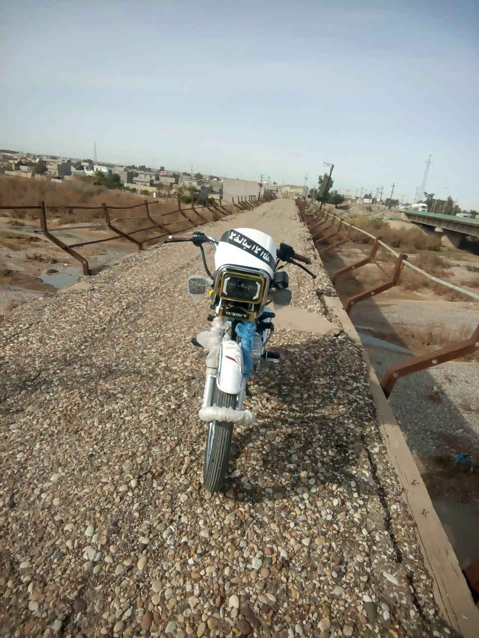 سلام عليكم دراجه ايراني 4كير موديل 2025 اوراق كهربائيات عداد سرعه اشاير شغال شاصي ميل مكينه كبس كبل للشارع مكانه جلولاء سعر 775 وبي مجال لشراي رقمي ***********
