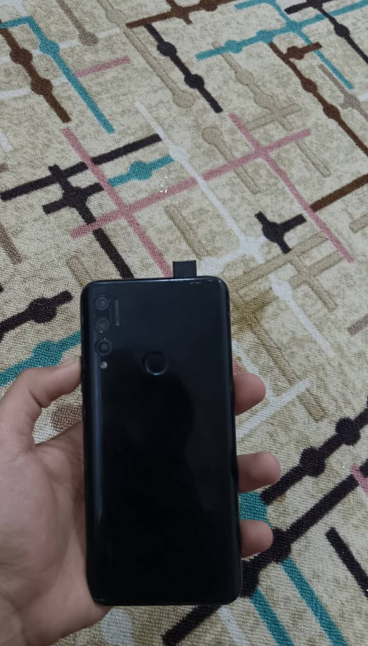 70نهايته 
السلام عليكم هواوي y9 للبيع ذاكره 128 دبل سيم كارت جهاز بصمه وكامرات شغاله كلشي بي شغال نضيف الجهاز مستبدل شاشه وكاله شرط. السعر 70نهايته مكاني رميثة ***********
