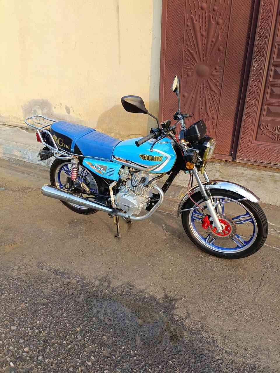 السلام وعليكم ماطور موديل 23 نضافه فول كله بلادي مال شركه بعده السعر 650 بي مجال شي قليل هاذا رقمي ***********
