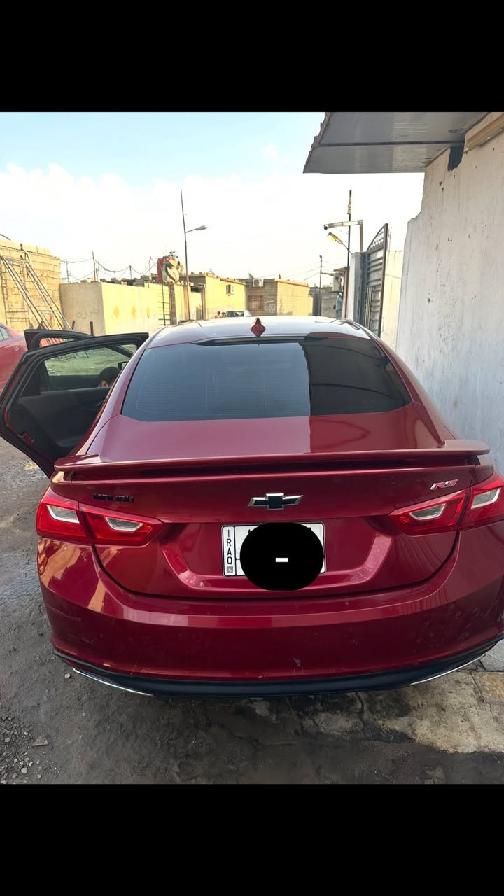 السلام عليكم ماليبو مديل 20 رقم بصرة معوقين اقل السنة وصير حرة وارد امريكي حادثها جاملغ وبنيد وبيها كلير من امريكا سيارة جاهزه گير مكينه تبريد حدادية نظيفة مكانها بصرة رايدها 100 وبيها مجال وهذا رقمي  ***********-***********
