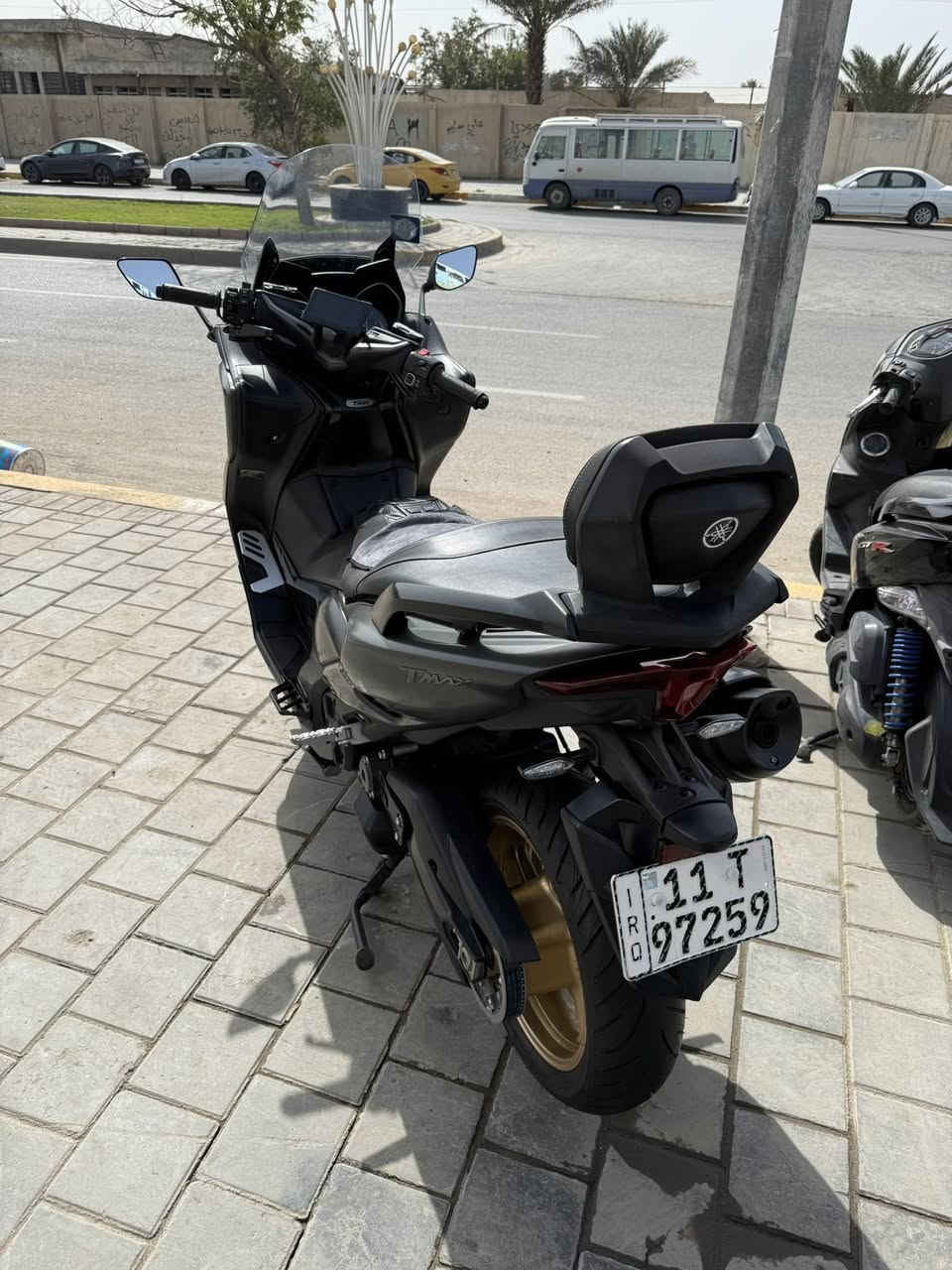 معرض الواثق لتجارة الدراجات النارية
متوفر ياماها تيماكس 2021 
رقم بغداد 
مشروع وطني 
الرقم الانكليزي 
تحويل ثاني يوم 
هزة جديدة جاهزة الدراجة مرورياً وتحويل مباشر 

عداد الممشى 15,000 
بصمة وحدة الدراجة 
زوج اطارات برجستون الاصلي 
مناقصها برغي 
السعر114 ورقة للاستفسار اتصل وتدلل

الاتصال 
***********
***********
