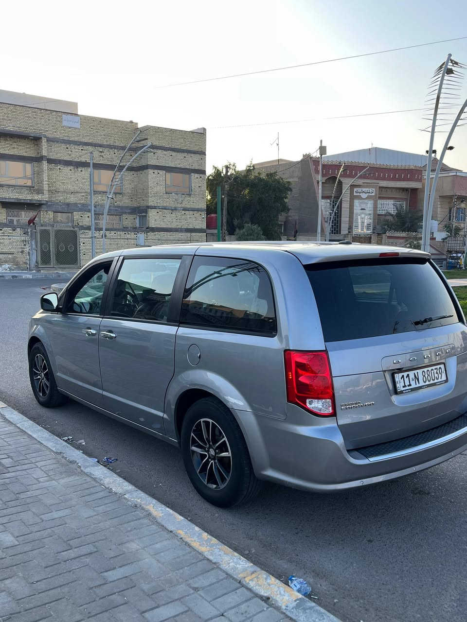 السلام عليكم
للبيع دوج كرفان موديل ٢٠١٩ مواصفات GT لون سلفر
وارد أمريكي كلين تايتل
مابيها اي قطعه صبغ ولا تبديل ولا ايرباك
محرك ٣٦٠٠.. ٧ راكب. كشنات قلابة.. شاشات بالسقف. ابواب وجنطة كهرباء..
رقم بغداد
مكان السيارة البصرة..
مابيها اي نقص وباسمنا.. رقم انكليزي الجديد
السعر ٢٢٠ $  وبيها مجال
مكلف بالنشر
الاتصال على صاحب السيارة
***********
