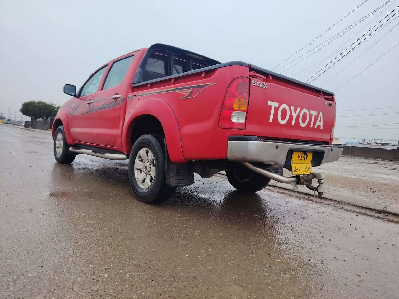 تيوتا مرزي موديل 2010
فور ويل گير عادي
بدون صبغ بيها 3 مكانات بارد
كير ومحرك شرط
ماشيه 300 الف 
للتواصل ***********
