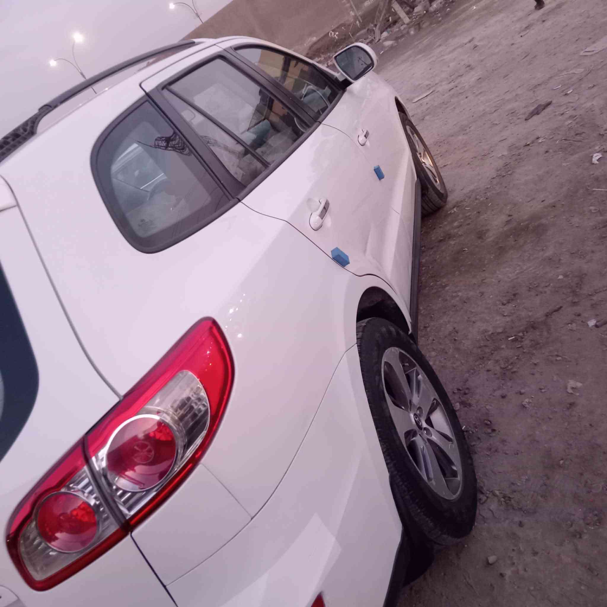 سنتافيا ٢٠١٢ وارد خليجي سلندر ٧ راكب كفاله عامه فقط بيها بارد بسيط رقم بابل سنويه ما ساقطه حداديه  وتبريد تخم تأير كله جديد العنوان بابل حله السعر ١٥٨ وبيه مجال بسيط وما متواجد خاص  الرقم ***********
